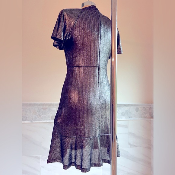 Michael Kors Stretch Metallic Flatter Sleeves Neck Details Dress - Picture 9 of 13